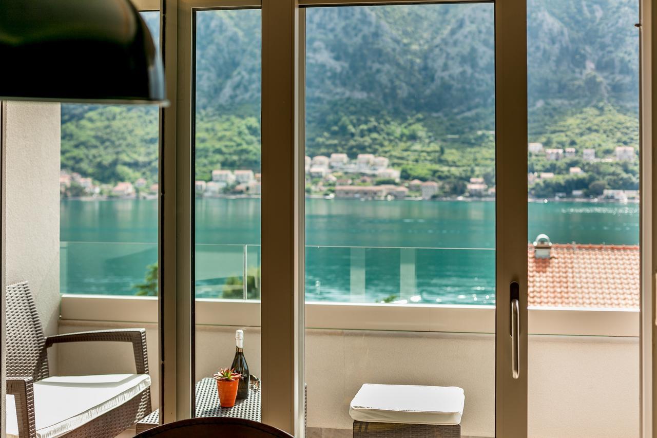 Apartments Magic Sea View Kotor Exteriör bild